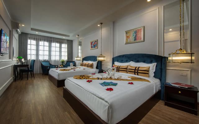 S Central Hotel & Spa - photo 4