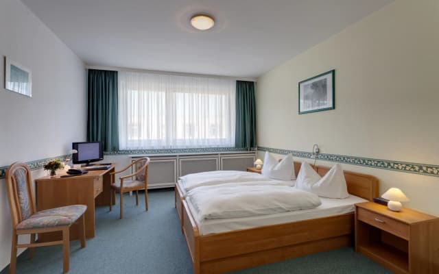 Hotel Carolinenhof - photo 3