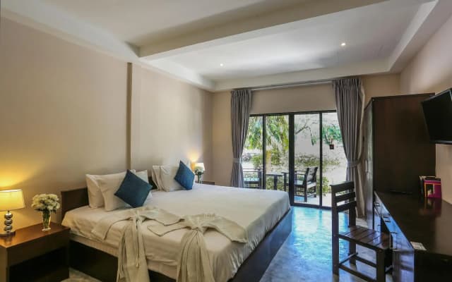 Naiharn Beach Resort - photo 4