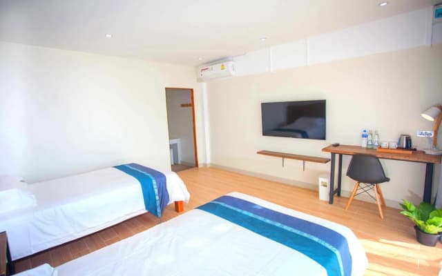 Celosia Guesthouse - photo 4