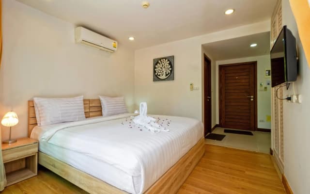 Karon Butterfly Residence - photo 2