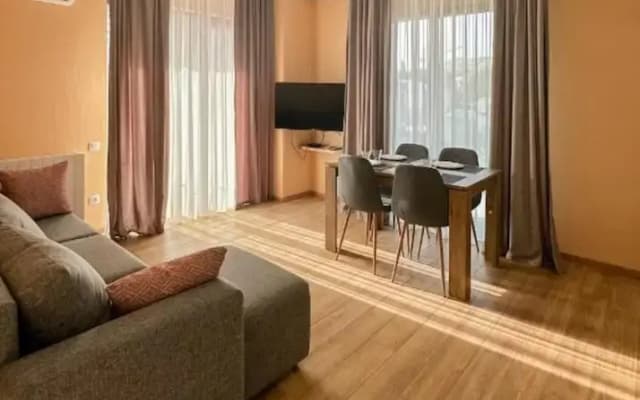 Hilton Apartment - photo 3