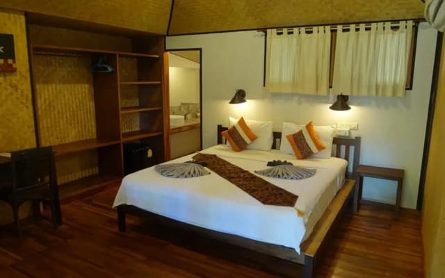 Relax Bay Resort - photo 2