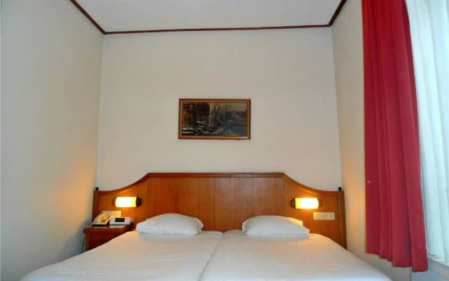 Supper Hotel - photo 3