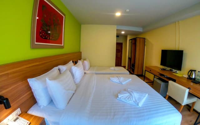 Siri Oriental Bangkok Hotel - photo 5