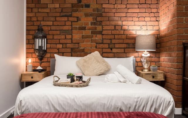 StayCentral - Heritage Warehouse Retreat - photo 4