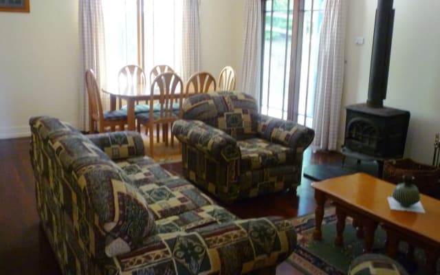 Whispering Pines Cottages - photo 4