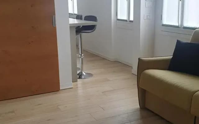 Snc1018 Modern Boutique Apartment - photo 4