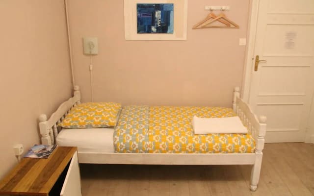 Five Bedrooms Seaview House, Old Town - photo 4