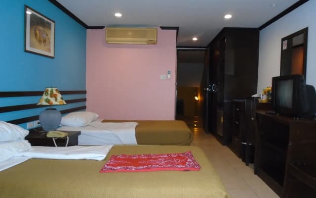 South Siam Guesthouse Kata - photo 4