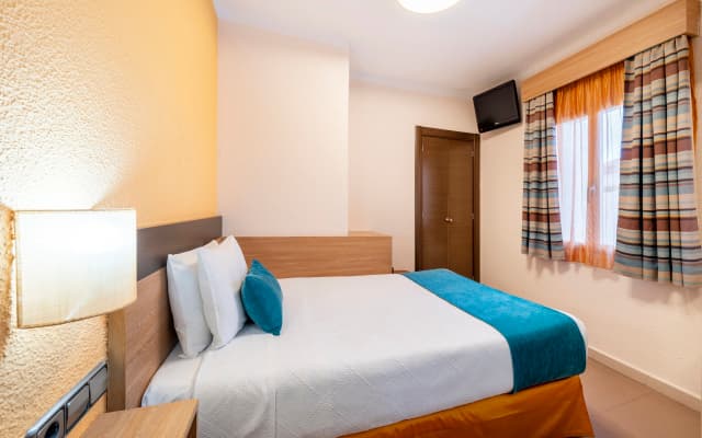 Hostal Ballesta - photo 4