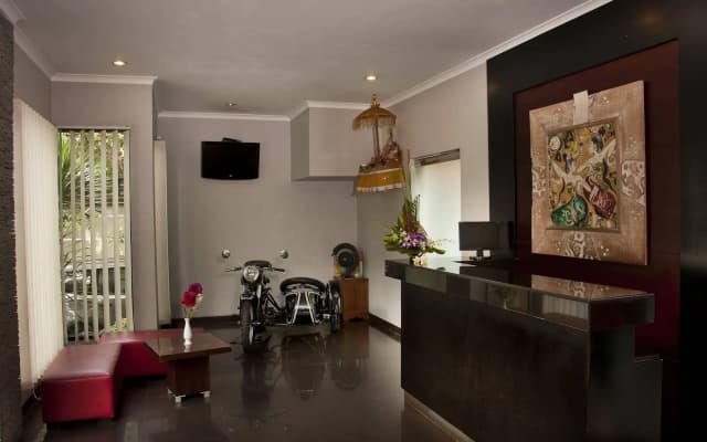 Sindhu Mertha Suite Guest house - photo 2