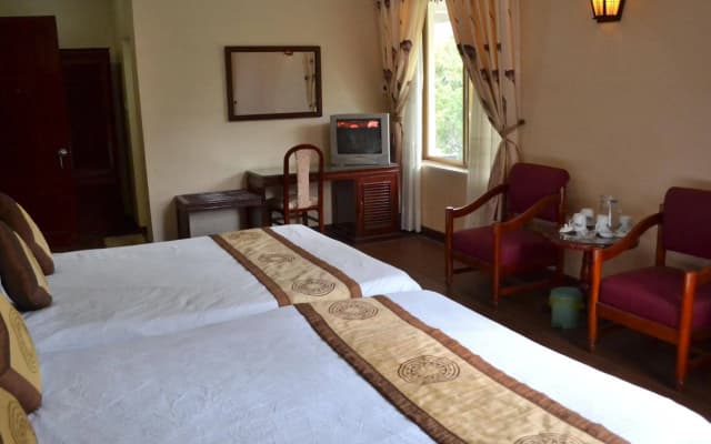 Van Ly Hotel - photo 4