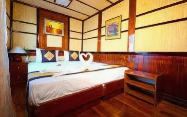 Imperial Junk Halong - photo 5