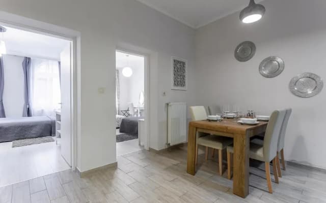 Goldcentral Apartment Grand Boulevard - photo 4