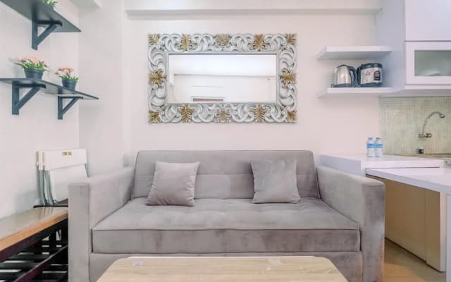 Simple And Cozy Living 2Br At Cibubur Village Apartment - photo 5