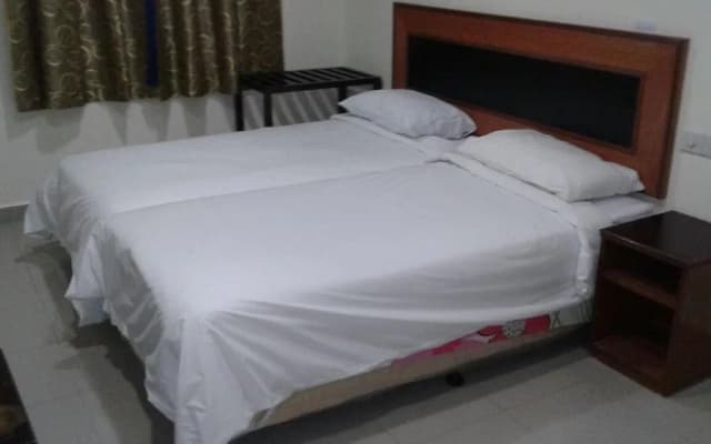 Sweet Hotel - photo 3