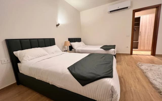 White Palace Motel EG - photo 2
