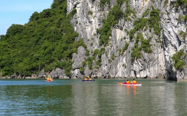 Halong Royal Palace Cruise - photo 4
