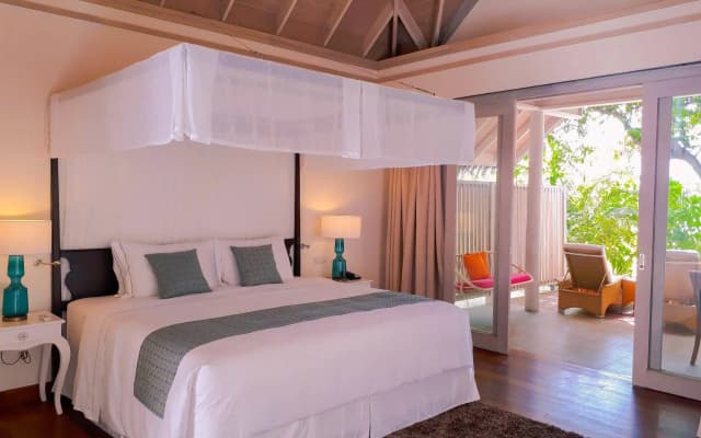 NH Maldives Kuda Rah Resort - photo 4