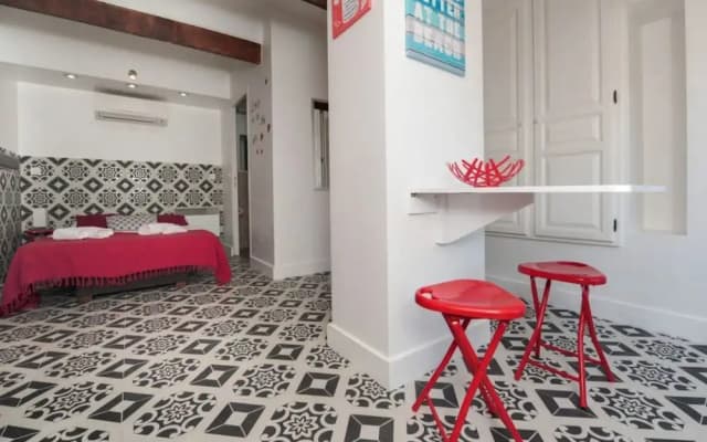 Studio Shopping Street Five Stars Holiday House - photo 3