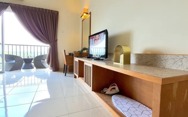 Gold Coast Morib Resort 4 Pax By BeeStay C2-4-11 - photo 4