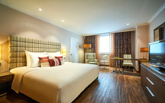 Windsor Plaza Hotel - photo 3