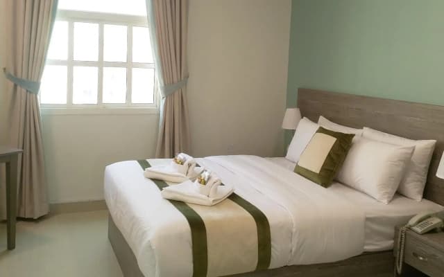 Sovereign Hotel - Marriage Certificate Required - photo 4