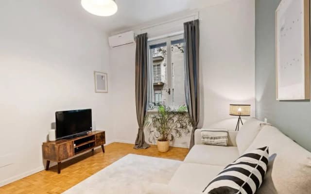 Gorgeous flat in the Design District - photo 3