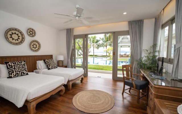 Miskawaan Beachfront Villas - photo 4