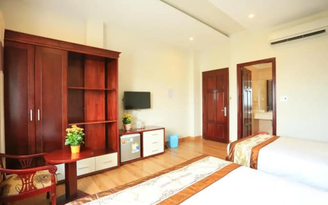 Phuong Linh Hotel - photo 3