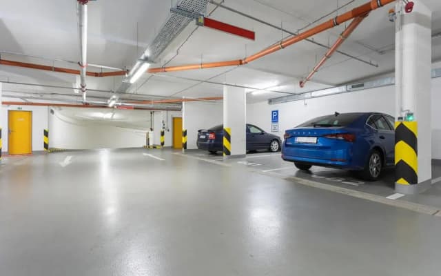 Yellow apartment with PARKING - photo 4