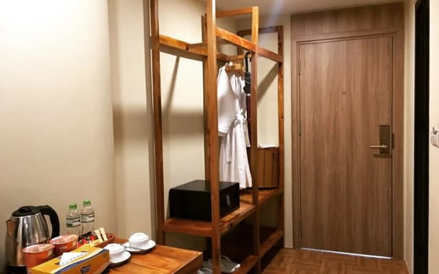 Golden Daisy Hotel - photo 4