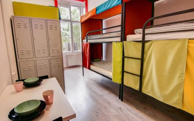 Pals Mini Hostel - photo 3