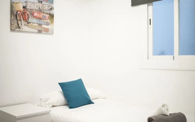 HOMEnFUN Les Corts - photo 3