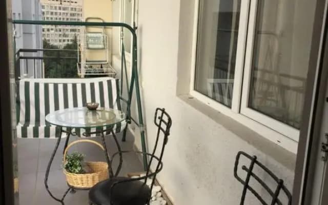 2 bedroom home - photo 2