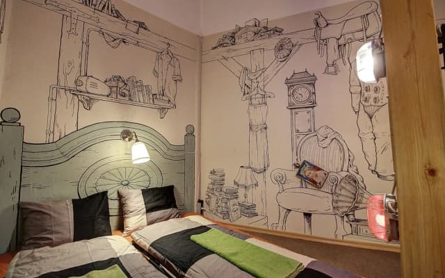 Lavender Circus Hostel And Apartments - photo 2