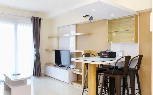Elegant and Comfortable 2BR Apartment at Maqna Residence - photo 3