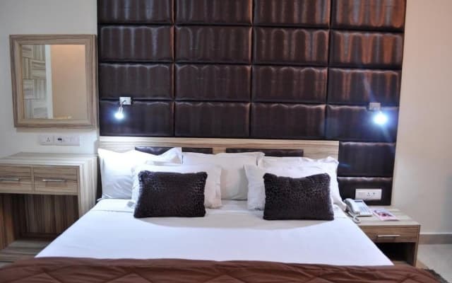 Hotel Solo Victoria - photo 5