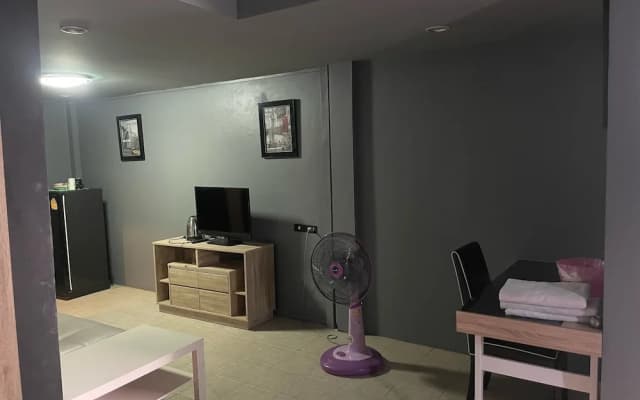 Happy Apple Guesthouse - photo 2