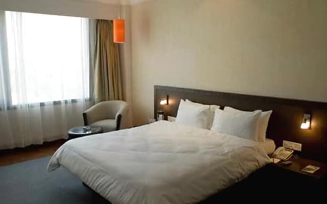 Icon Towers - photo 4