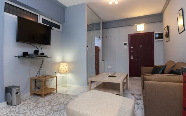 Modern Athenian City Center Studio - photo 3