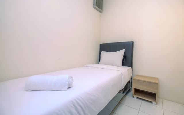 Minimalist and Cozy 2BR Apartment at Kalibata City Residence - photo 4