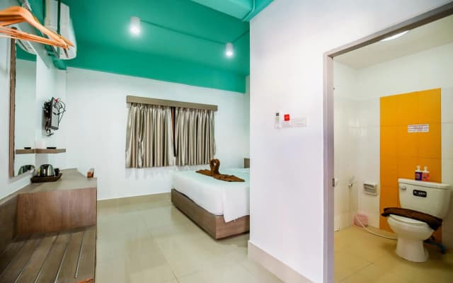 Khaleej Mass Hotel Patong - photo 4