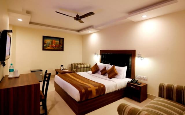 OYO 484 RTS Hotel - photo 3