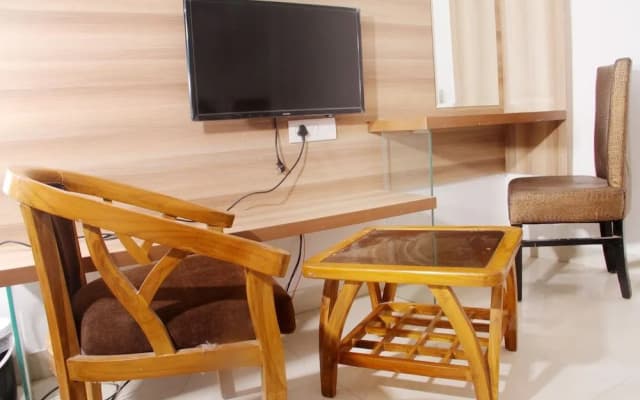 New Frontier Hotel - photo 5