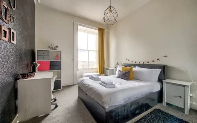 Bright And Central Flat, Directly Facing The Usher Hall - photo 4