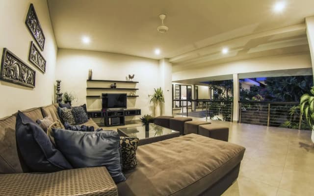 Villa Lamunan - photo 2