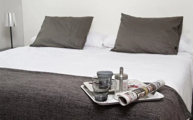 8 Rooms Madrid - photo 2