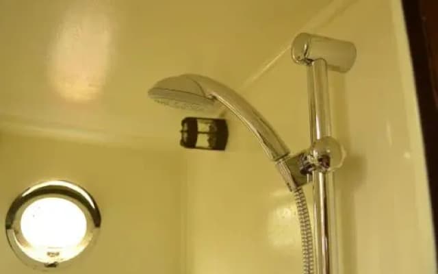 Floating B&B Amsterdam - photo 4